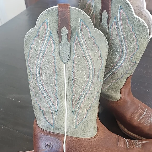 Ariat Brown and Green Leather Boots - Picture 12 of 15